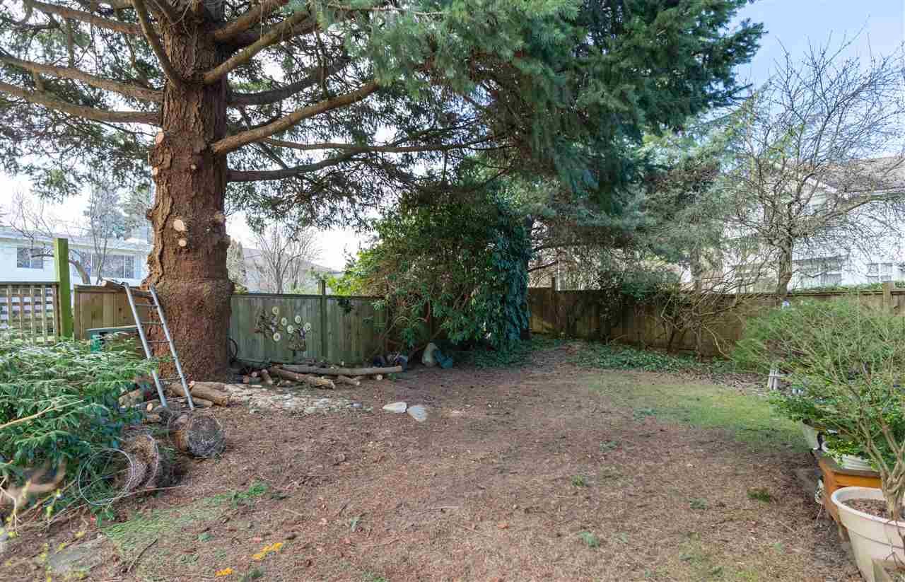 11251 Seafield Cres