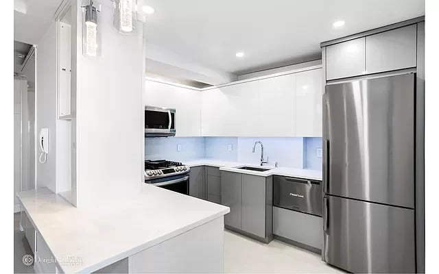 40 Brighton 1st Rd Unit: 8B