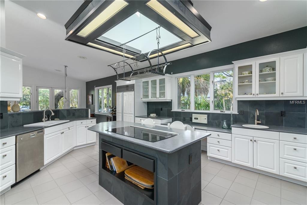 6609 Peacock Rd