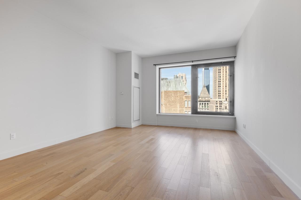 75 Wall Street, Apt 32-B