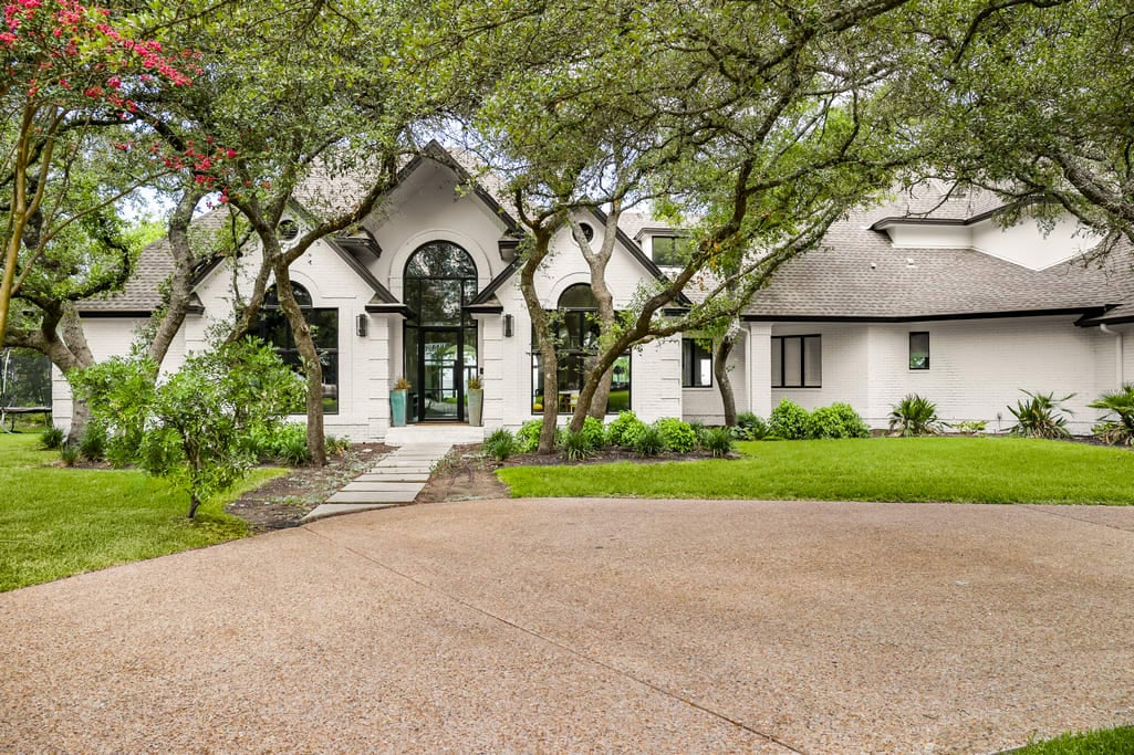13 Hedge Ln