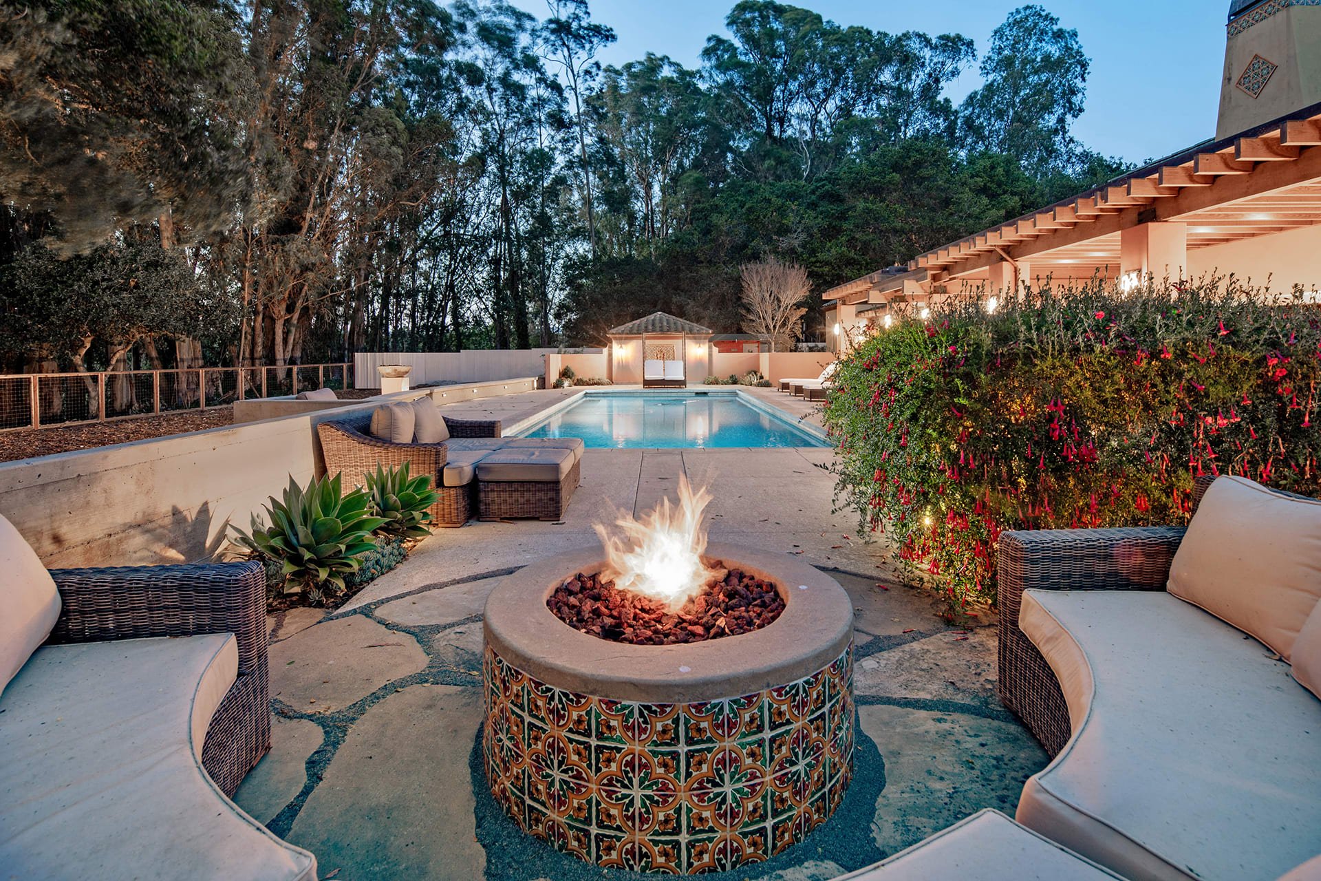 Santa Cruz Masterpiece - 1151 Scholl Lane