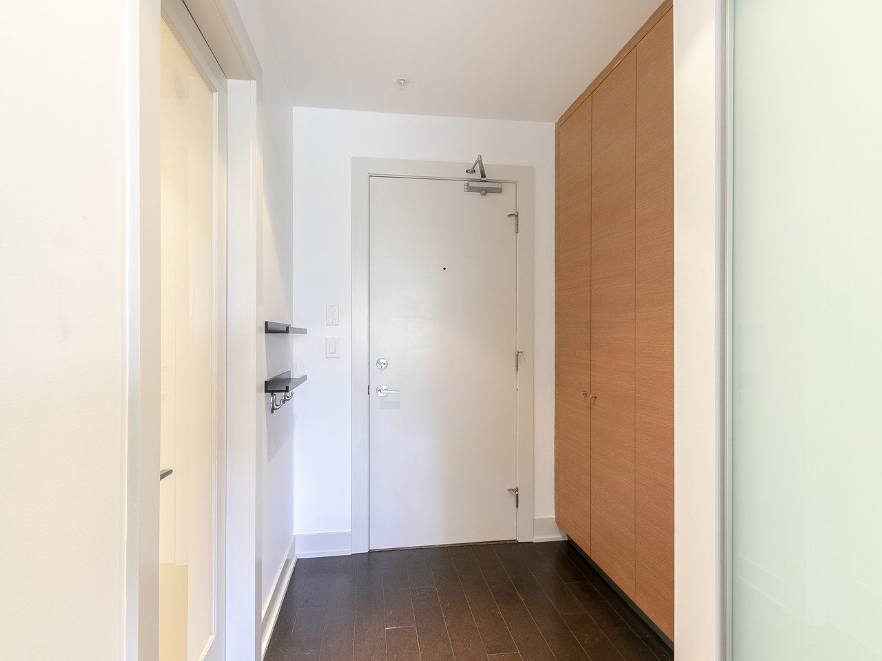 202-4463 W 10th Ave