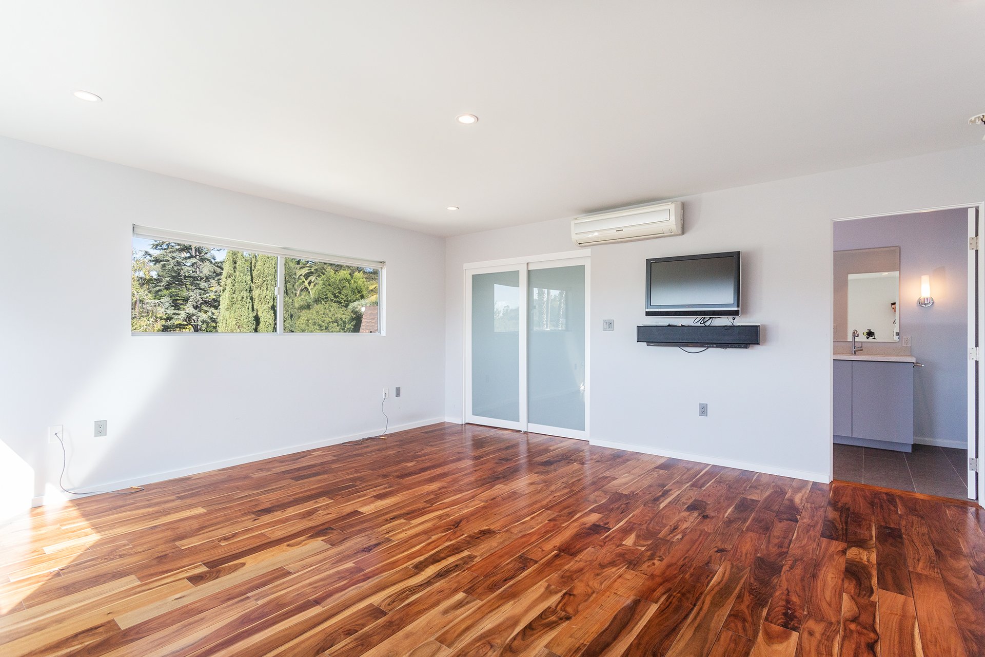 8040 Okean Ter, Briar Summit