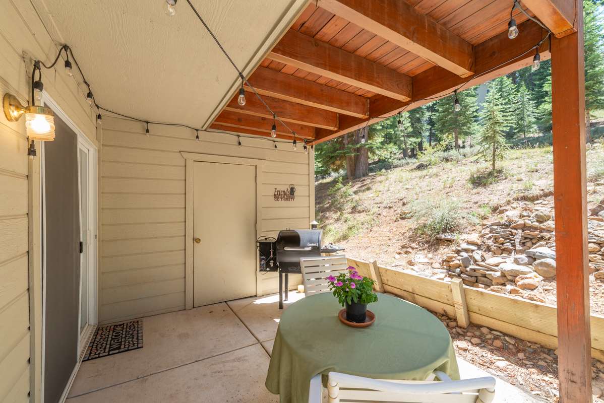 10163 Pine Cone Rd