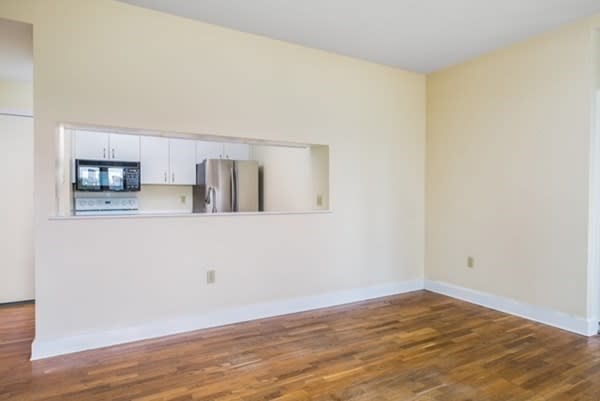 2 Clarendon St, #607