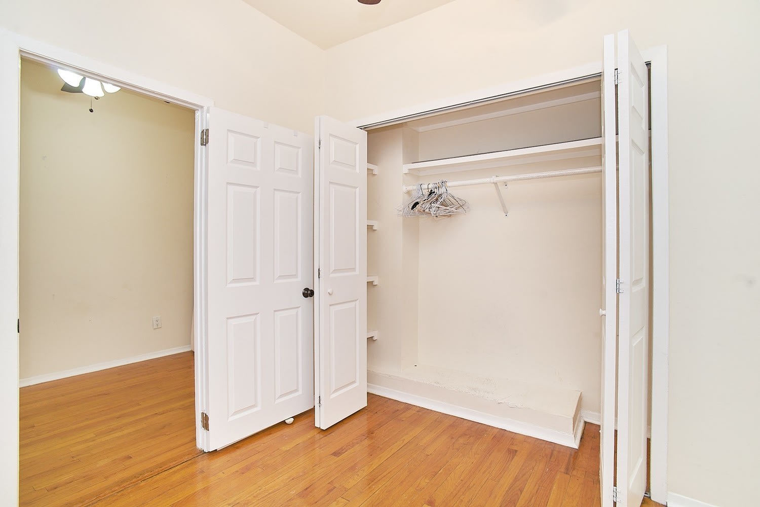 270 E 78th St, Unit 3