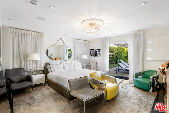 Eminence Azure