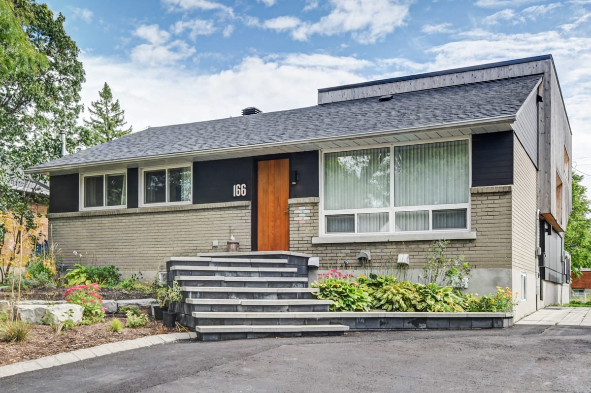 166 Crocus Ave