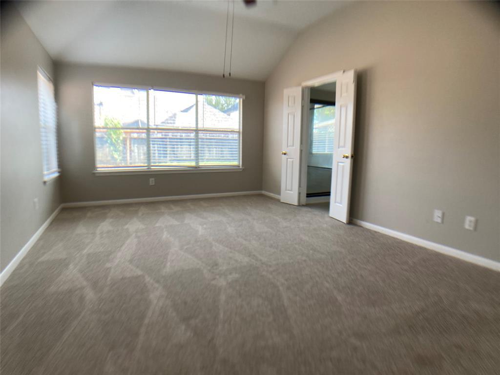 14315 Fenton Ln