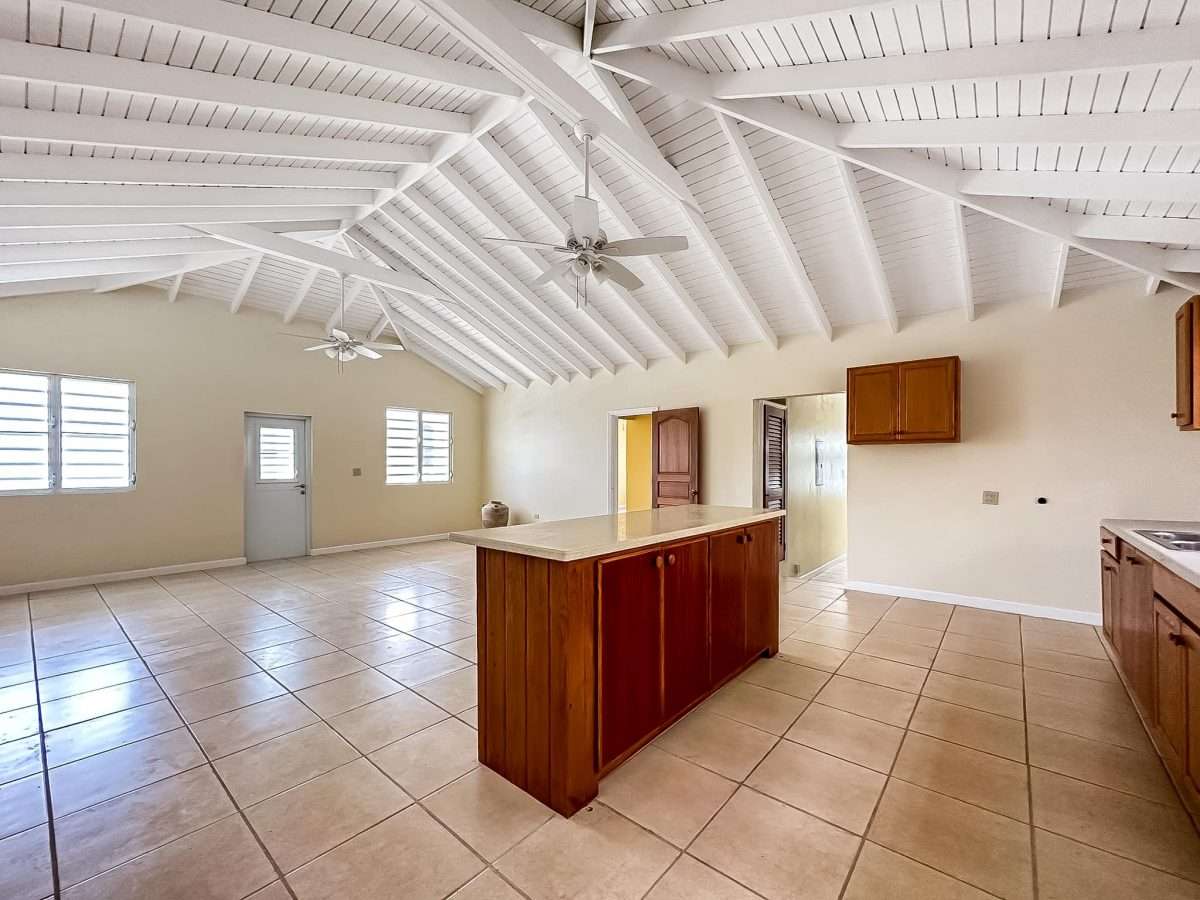 433 Huntum's Ghut 3 Bedroom Apartment
