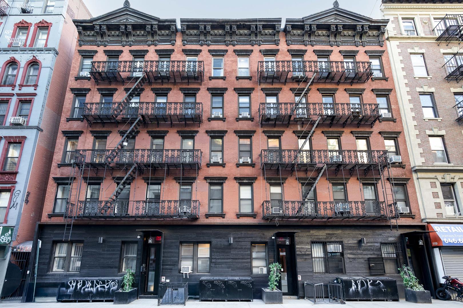 113 Elizabeth Street, Apt 1A