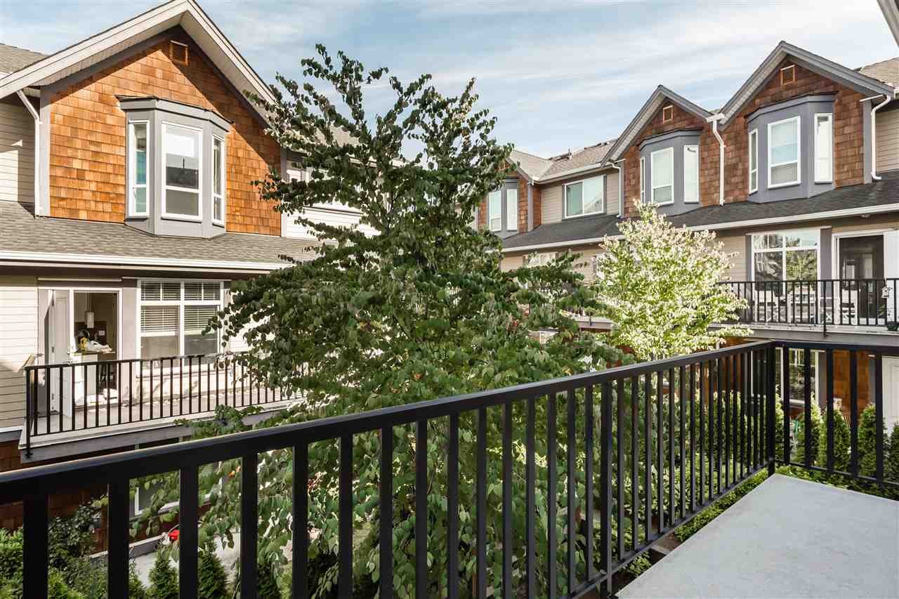 39-15977 26 Ave