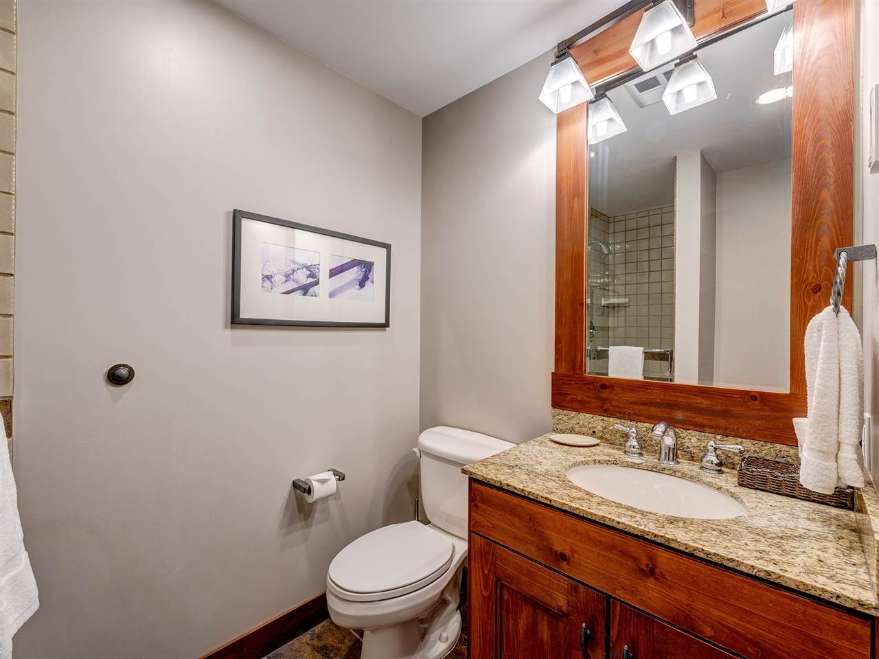 203-2202 Gondola Wy