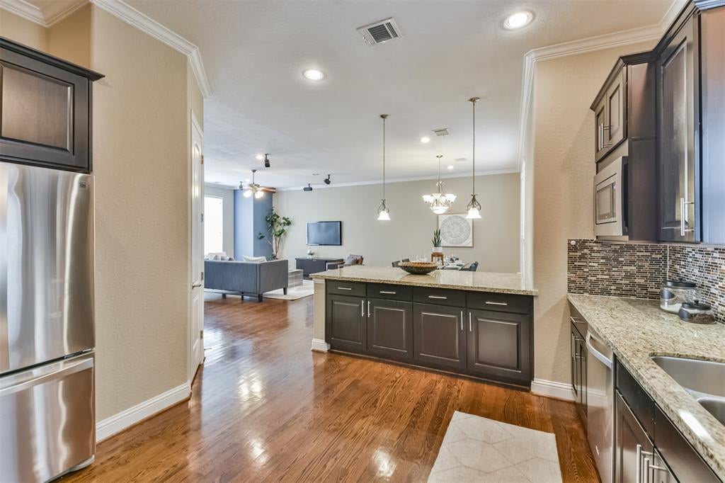 1610 Knox Street Unit B