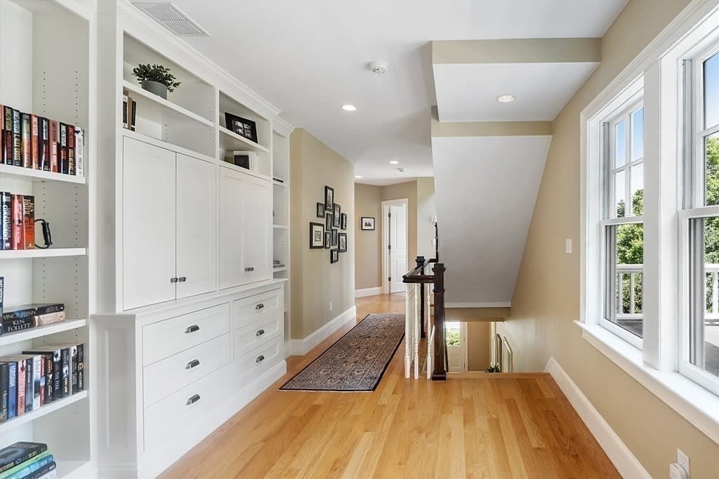 181 Everett