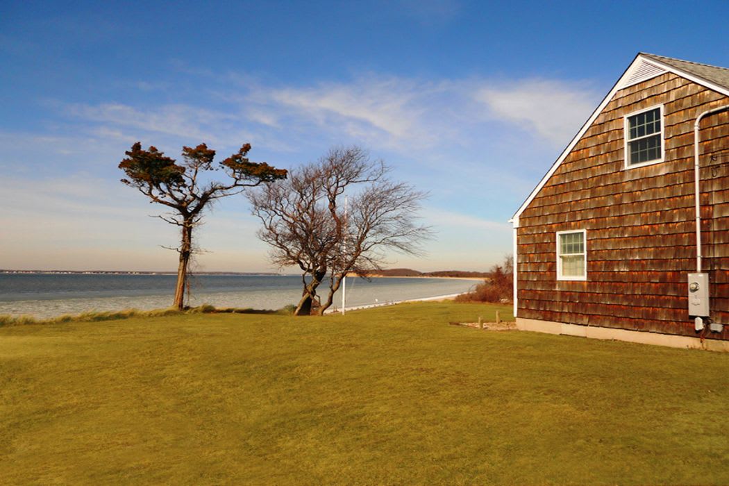 Spectacular Waterfront on Peconic Bay