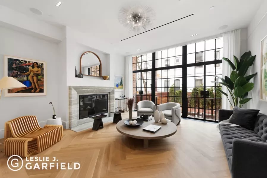 313 West 4th St