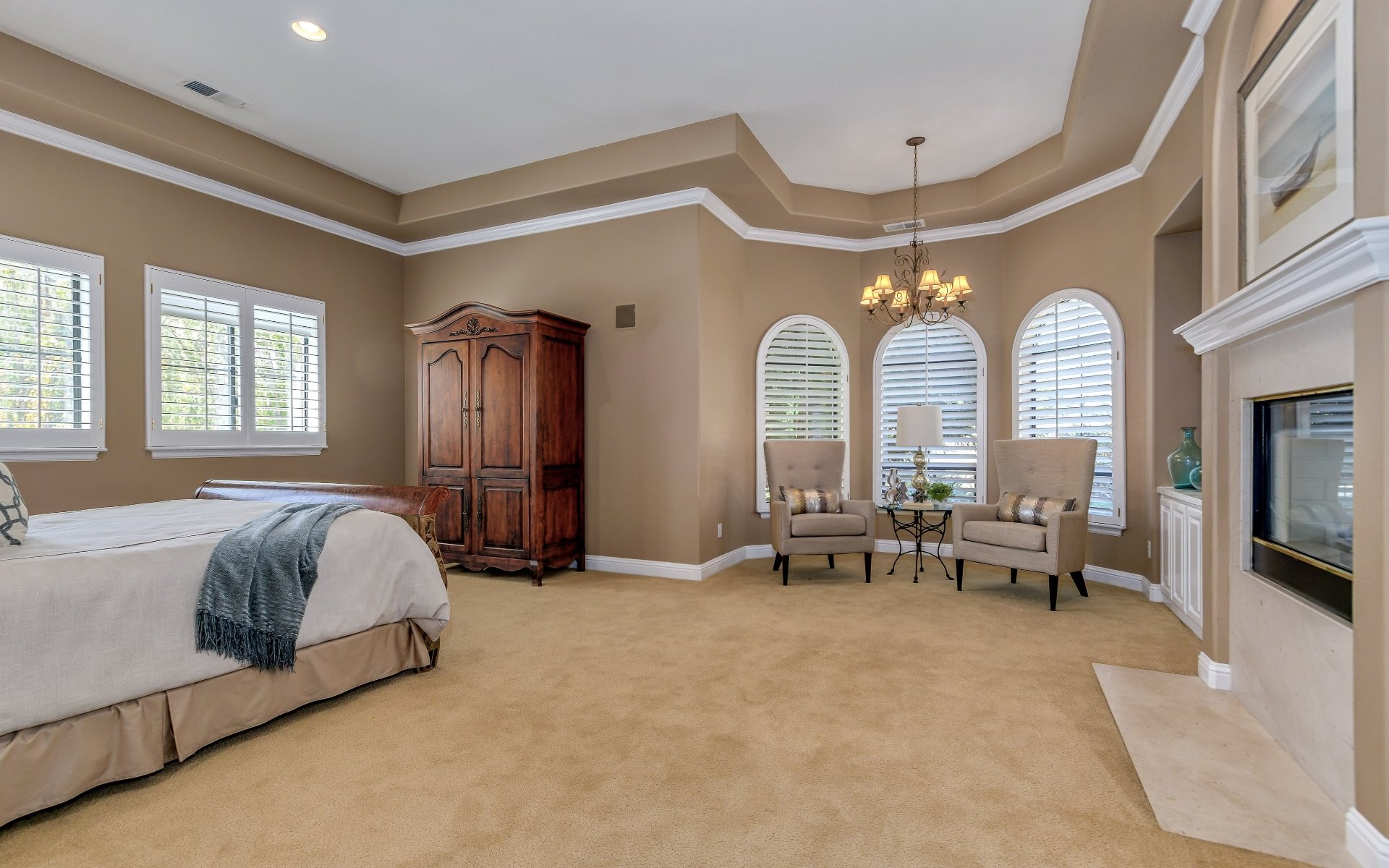116 Laurelwood Dr
