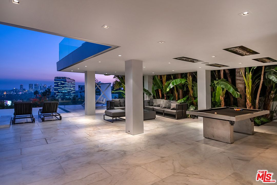 St Ives Modern - Hollywood Hills