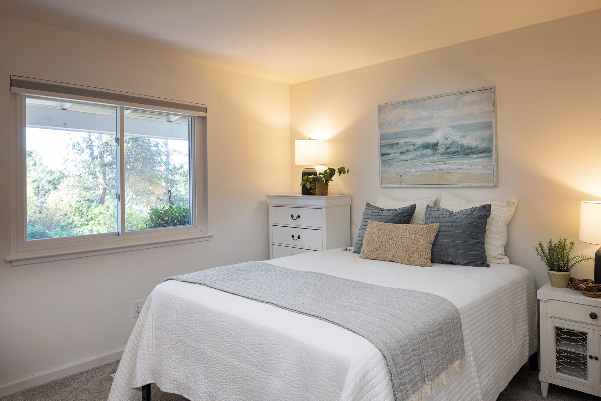 Carmel Pearl - 3739 Raymond Way