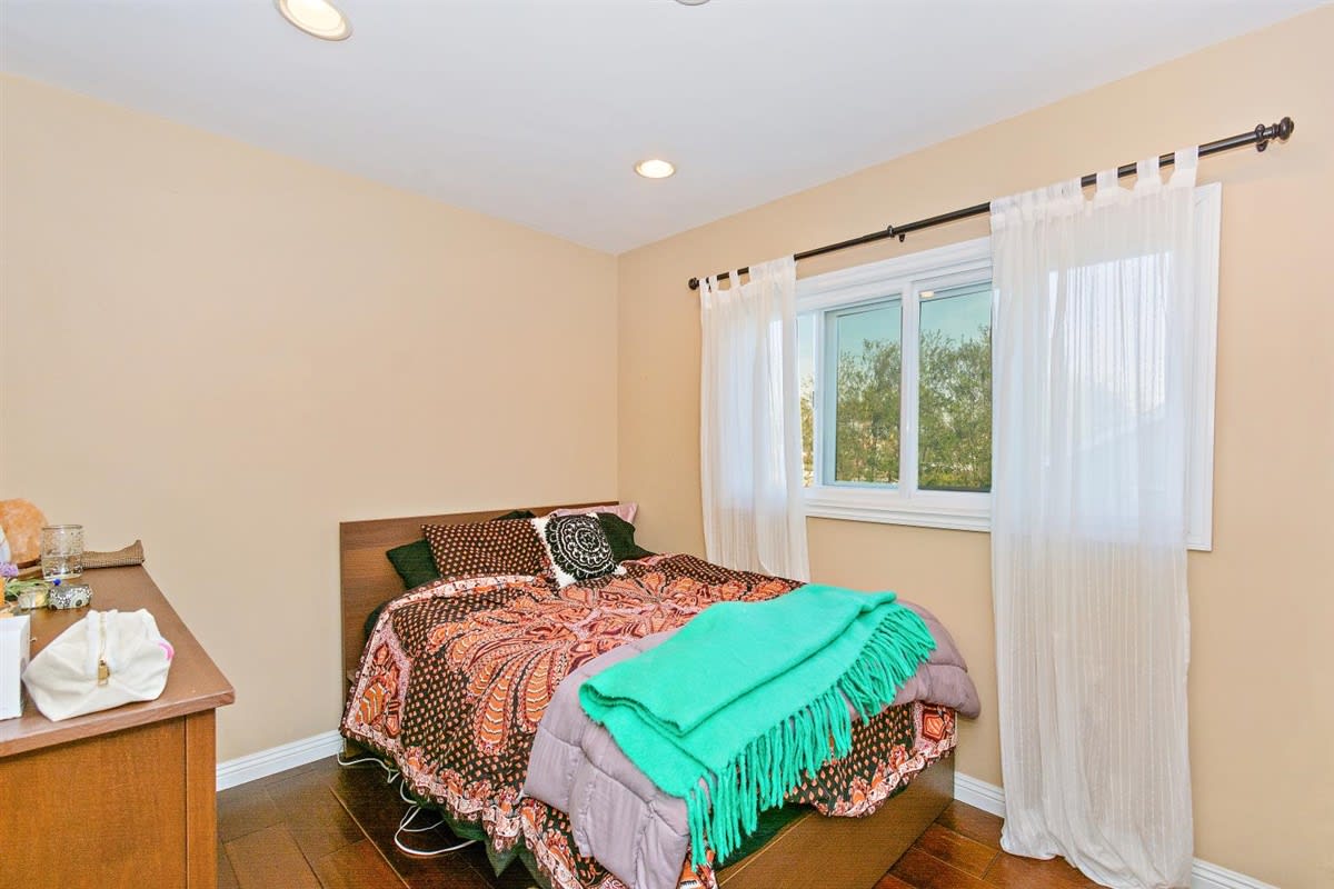 742 Loma Vista