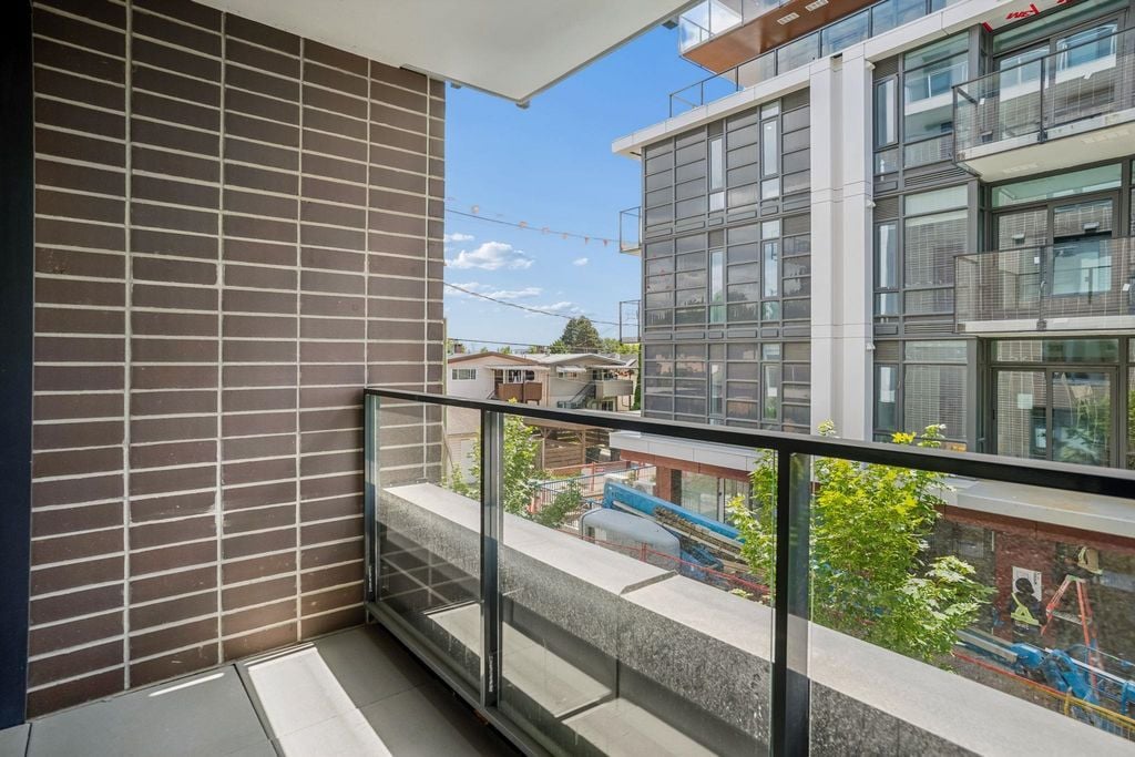8398 Oak Street 204, Vancouver