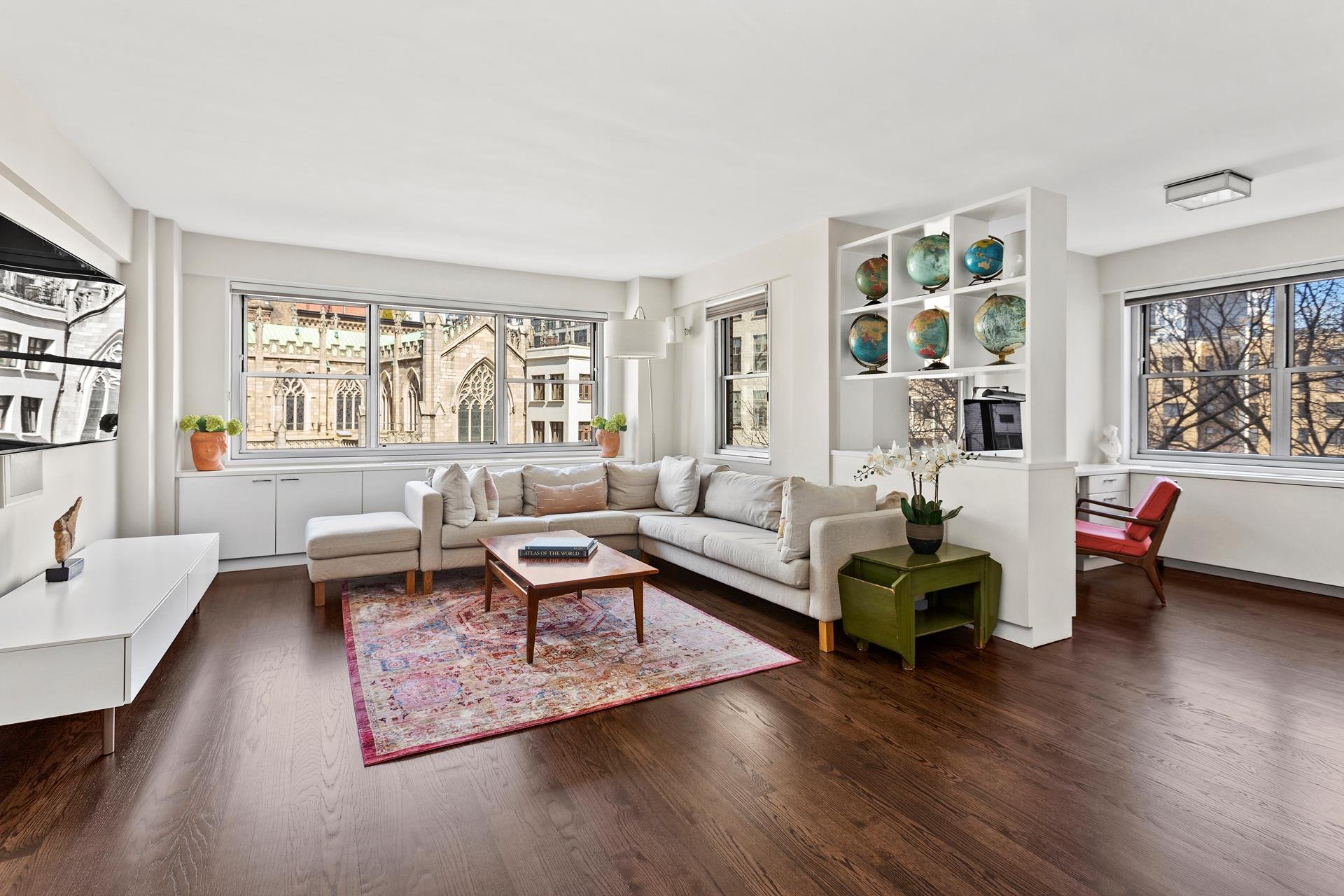 Stewart House, 70 E 10th St, 5E