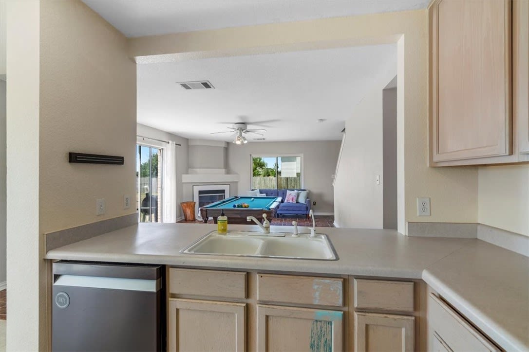 335 Siebert Dr