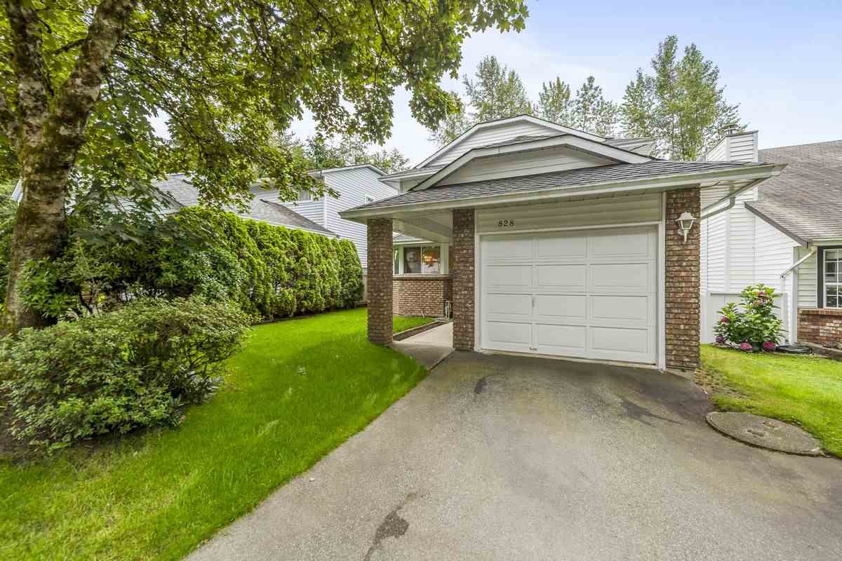 828 Porteau Pl