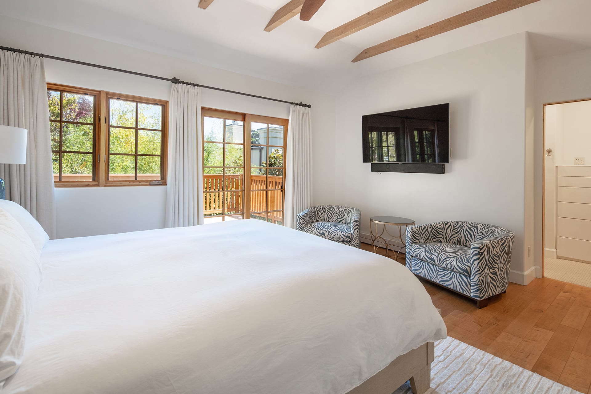 Stunning Home On Carmel Point - 26285 Valley View Ave