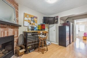 2325 Strawfield Ct
