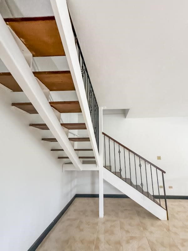 946 Horsepath 2 Bedroom Apartment