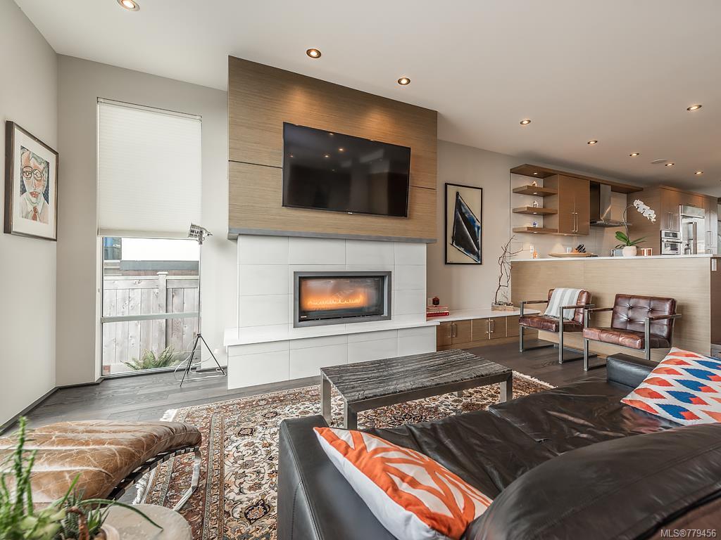 1-408 Dallas Rd