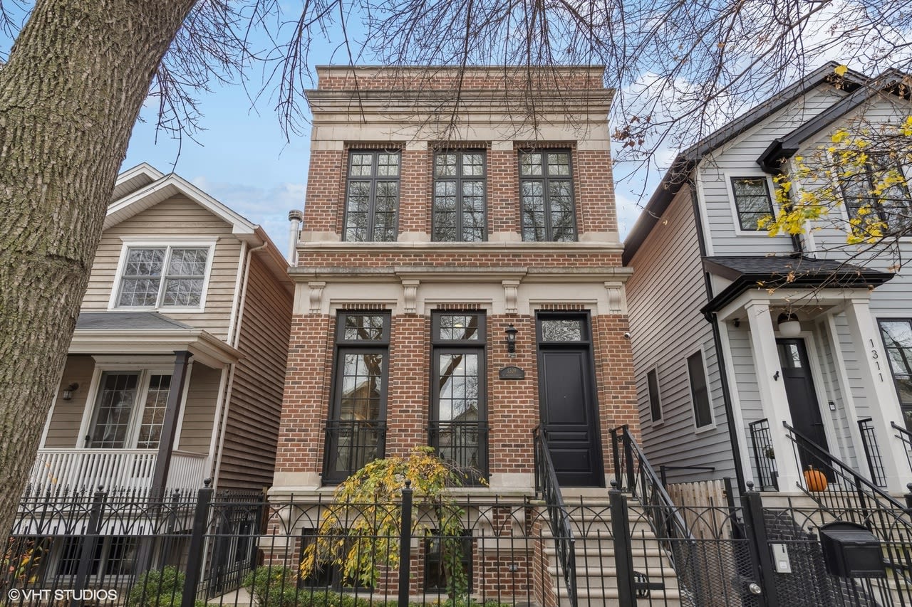 1309 W Nelson Street