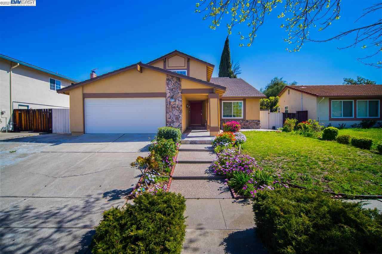 48720 Taos Rd