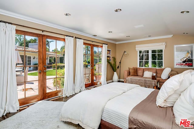 Villa Grove