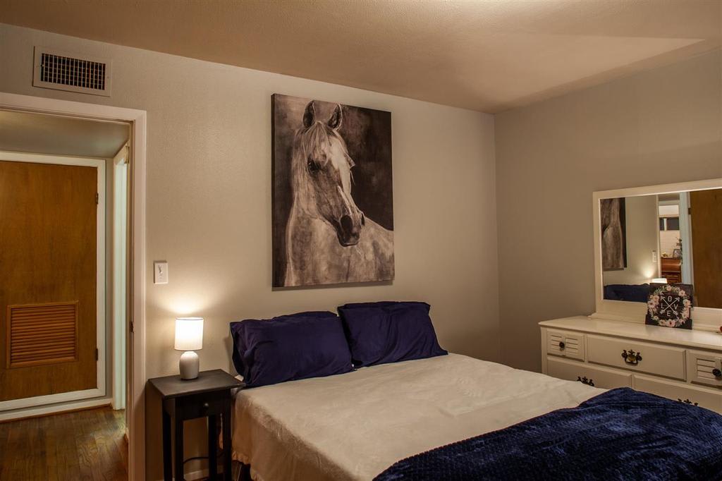 308 W Lampasas