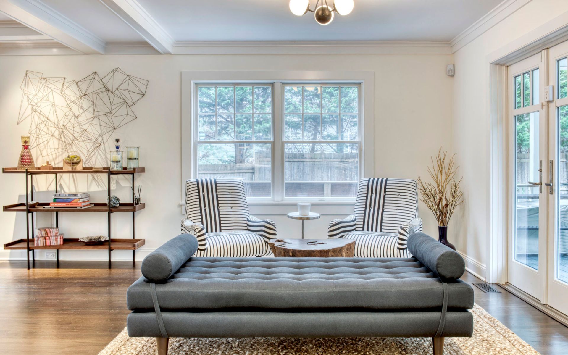 12 Bay View Ave