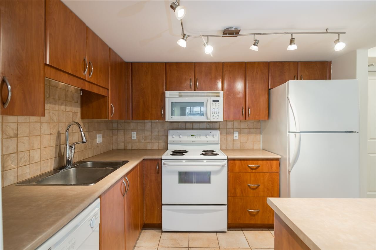 107-285 Newport Dr