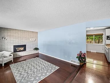 19 Cornell Cir