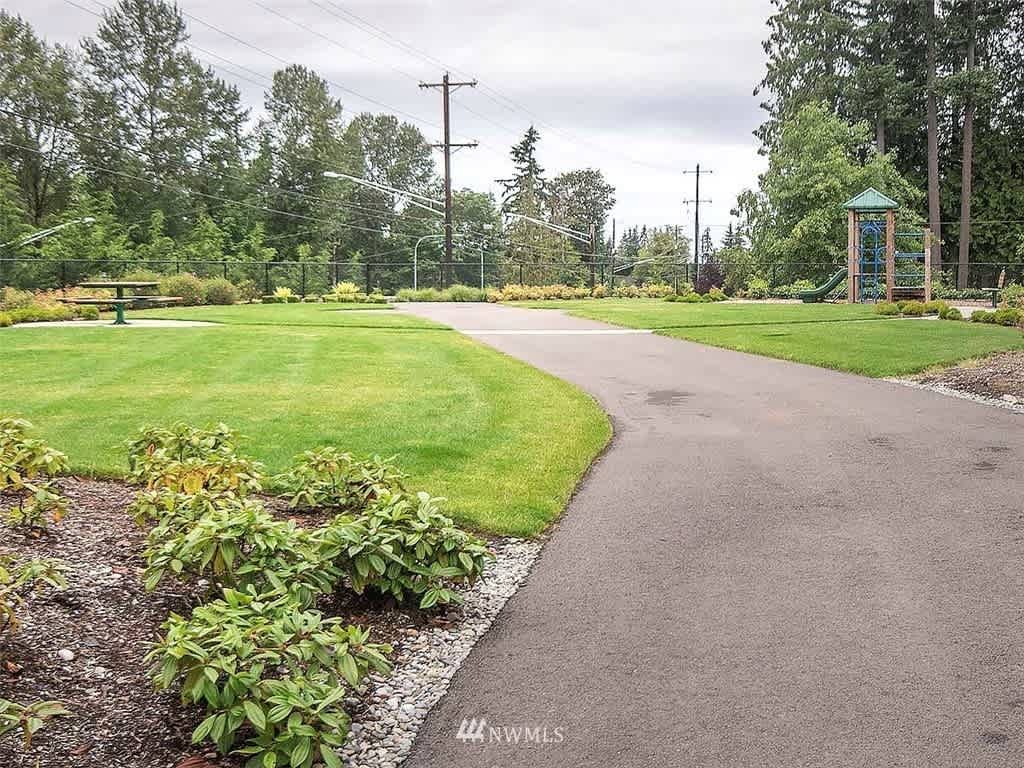 1618 98th Ave SE