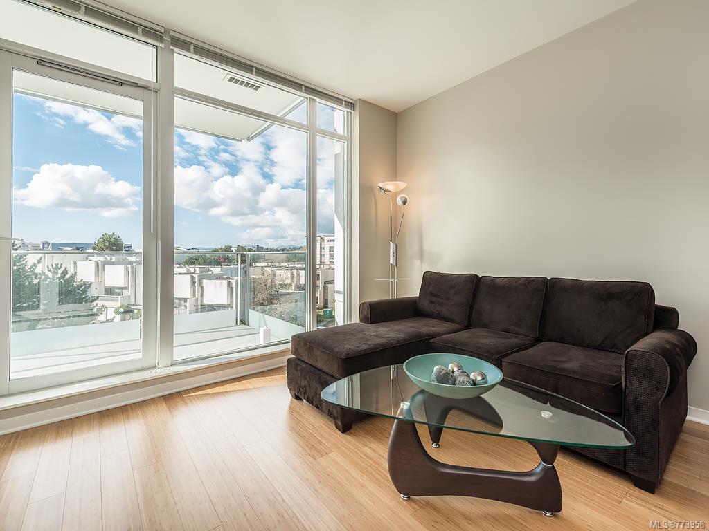 502-373 Tyee Rd