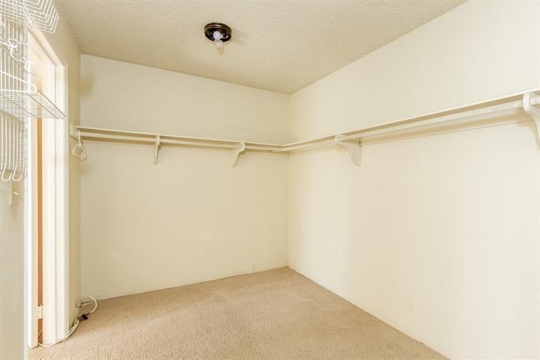 382 E California Blvd, #205