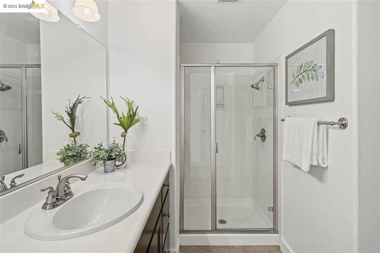 6184 Old Quarry Loop Oakland, CA, 94605