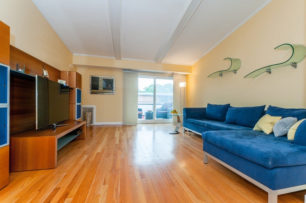 55 Broadlawn Park, Apt 16B