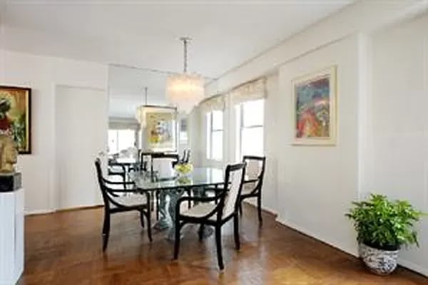 303 East 57th Street Unit: 7B