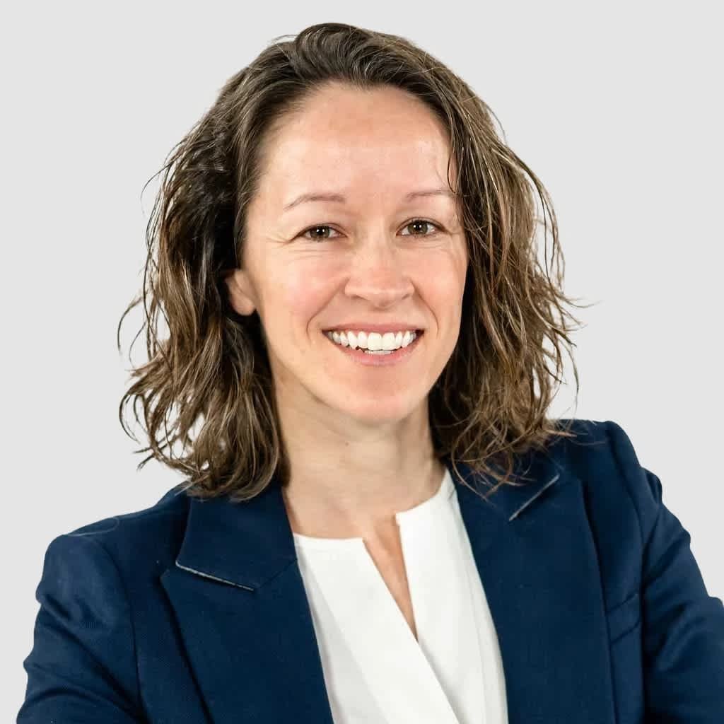 Stephanie Frysinger Lancaster, PA Real Estate Agent Headshot