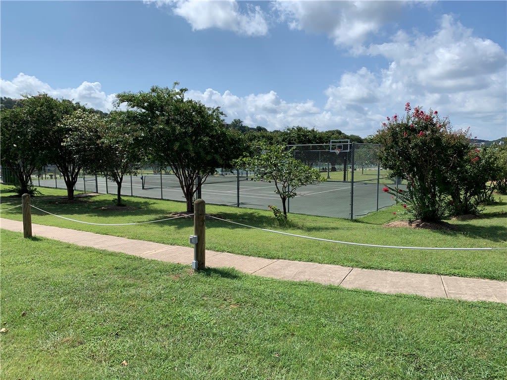 18314 Roundrock Rd