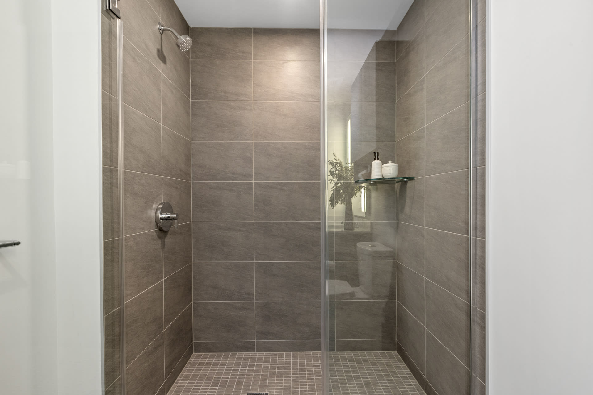 201 Folsom St #15A